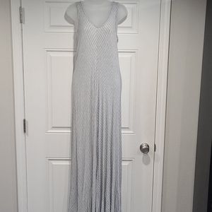 MAXI DRESS: Striped bodycon maxi dress vneck